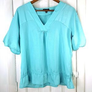 The Limited Mint Green Blue V-Neck Smock Scrub Style Short Sleeved Top Sz M
